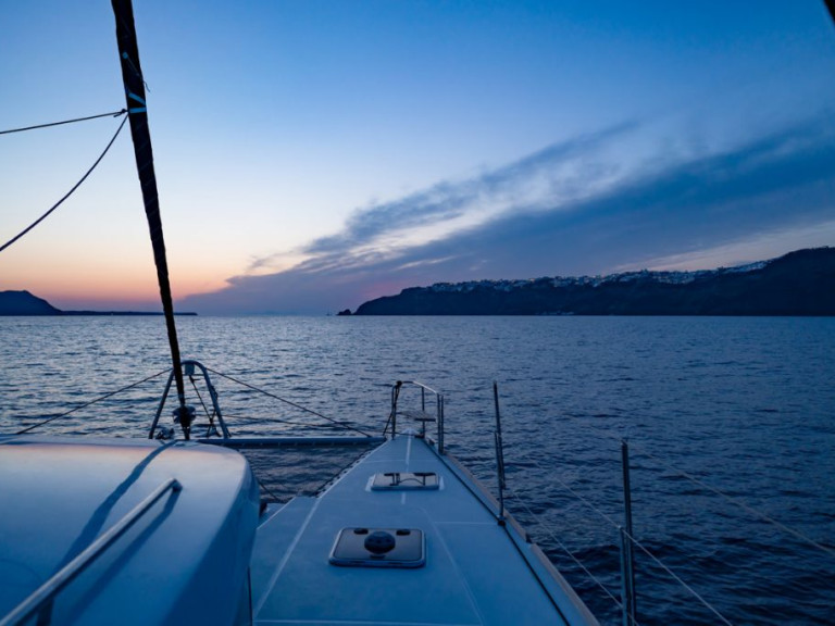 Catamaran to hire Vlychada at the best price