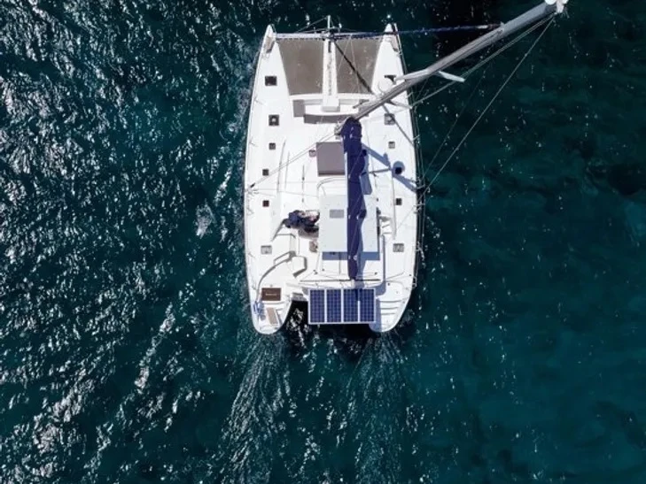 Hire a Lagoon Lagoon 42 Vlychada