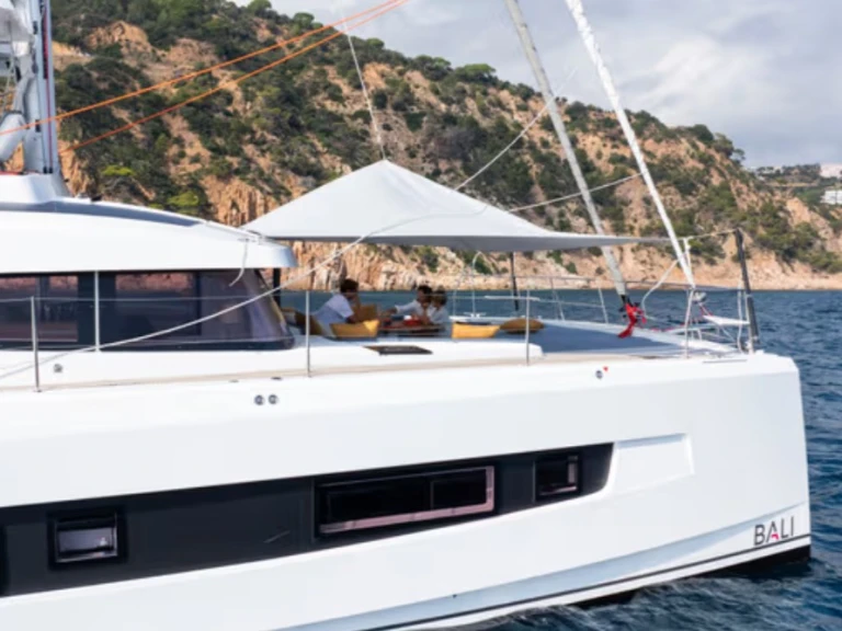 Hire Catamaran Bali with a boat licence