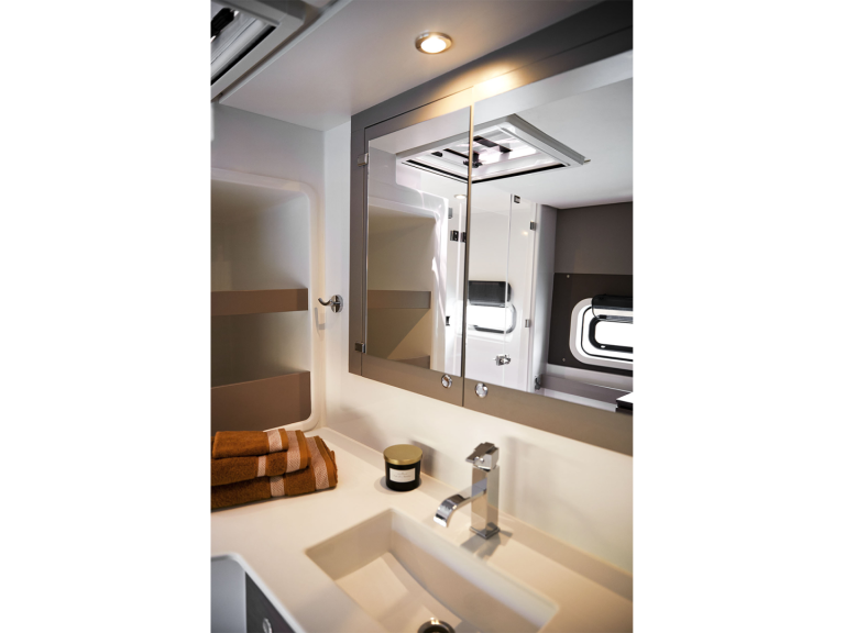 Hire a Bali 40 - CatSpace BALI 4.0 Pointe-à-Pitre