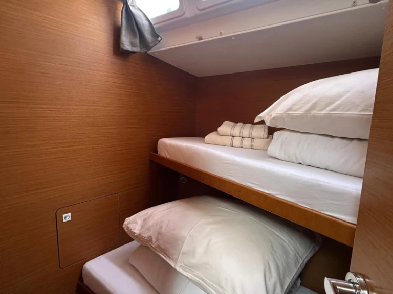 Jeanneau Sun Odyssey 519 charter bareboat or skippered in  Seget Donji