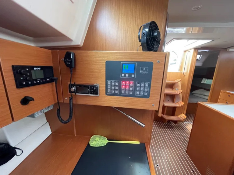 Bavaria Bavaria C45 Holiday charter bareboat or skippered in  Alimos