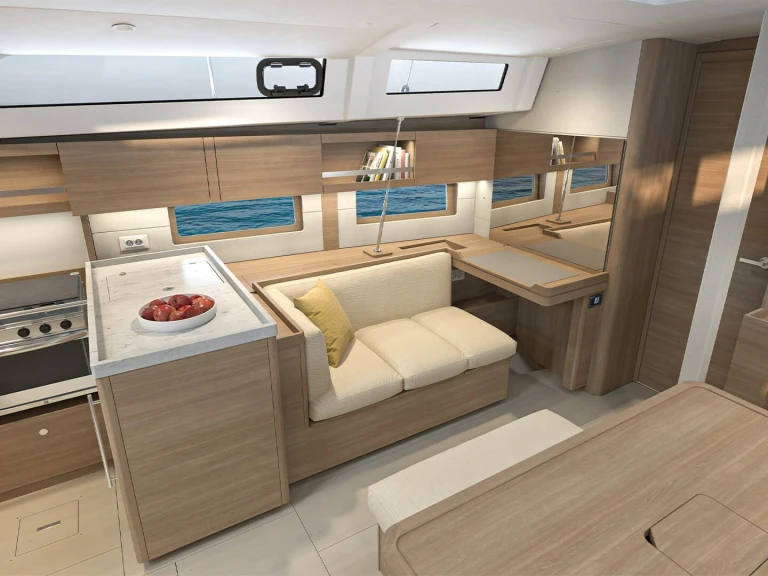 Hire a Bénéteau Oceanis 47 - 5 cab. Néa Péramos