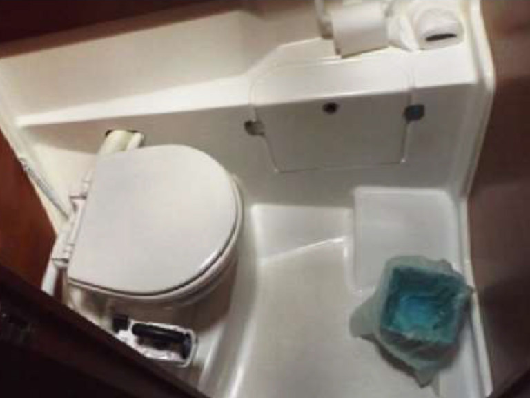 Yacht hire Kalkara cheap Dufour 450 GL (4 cab.)