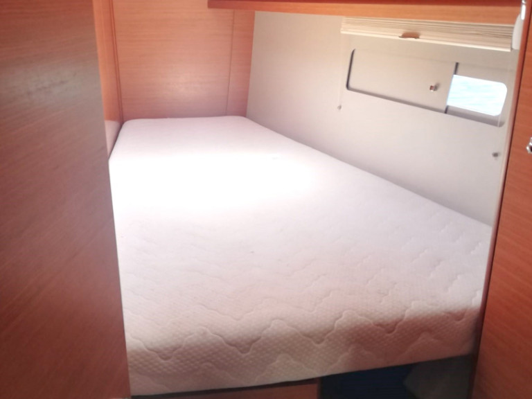 Hire Sailboat Dufour with a boat licence