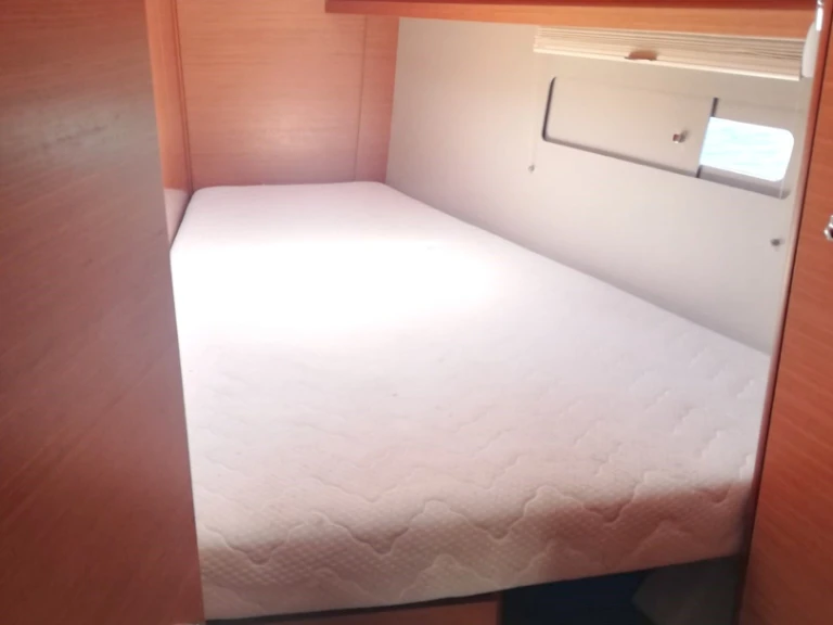 Hire Sailboat Dufour with a boat licence