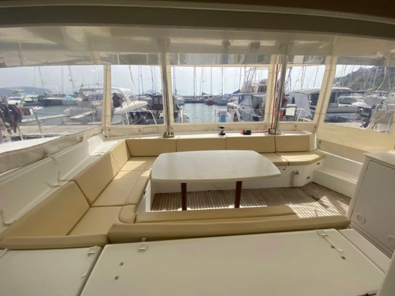 Lagoon Lagoon 44 charter bareboat or skippered in  Nettuno