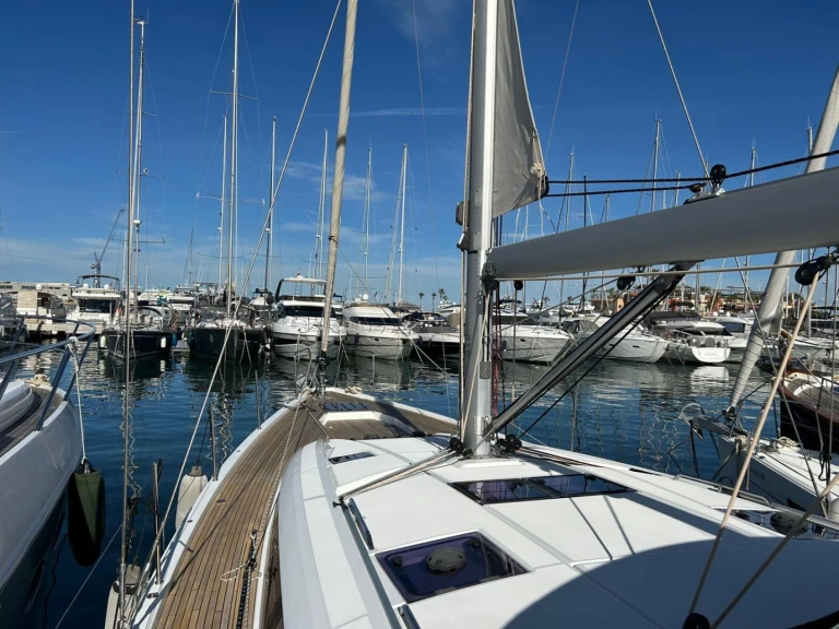 Yacht charter Dénia - Jeanneau Jeanneau 54 on SamBoat