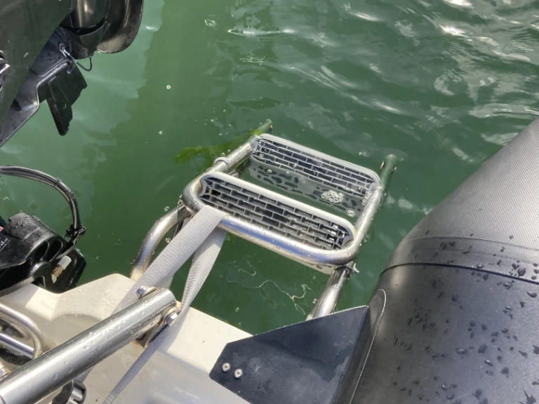 RIB to hire Larmor-Plage at the best price