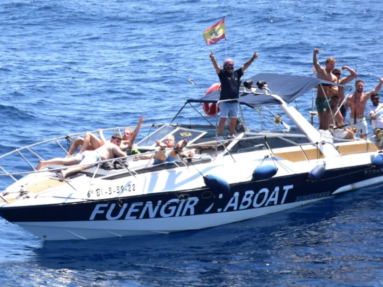 Motorboat hire in Fuengirola - Sunseeker Portofino