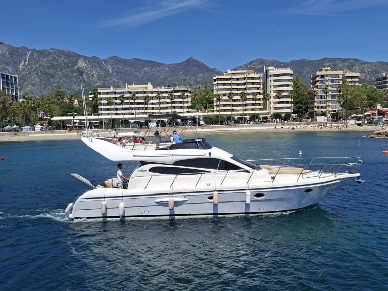 Charter a Doqueve Majestic 46 Fly in Marbella on Samboat