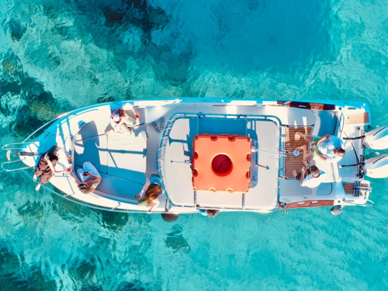 Costa Viola Cerion27.7 charter bareboat or skippered in  Il-Mellieħa