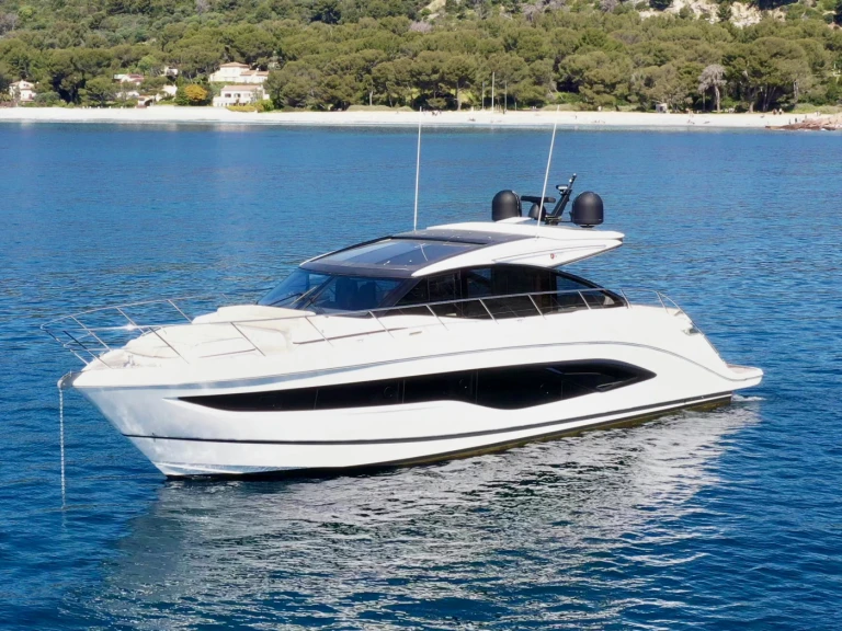 Yacht hire Port Fréjus cheap Princess V55