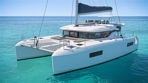 Hire Catamaran Lagoon with a boat licence
