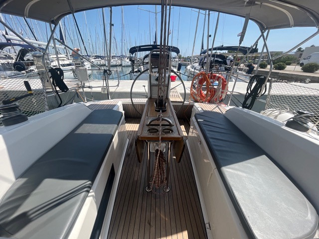 Yacht charter Sukošan - Bavaria Cruiser 33 on SamBoat