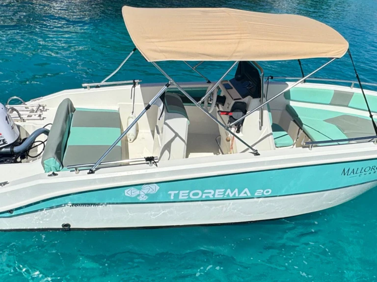 Teorema Teorema 20 charter bareboat or skippered in  Cala d'Or