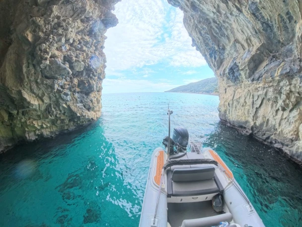 Hire RIB Marvel with a boat licence