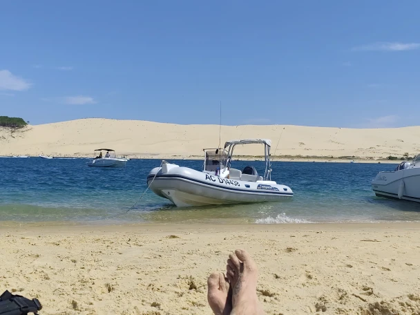 Hire RIB Capelli with a boat licence