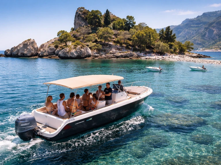 Hire Motorboat with or without skipper Lever Giardini-Naxos