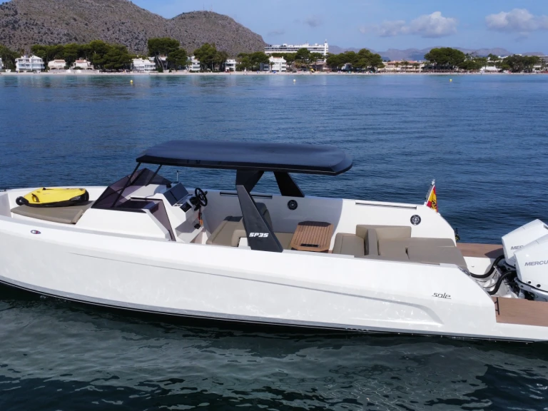 Motorboat to hire Port d'Alcudia at the best price