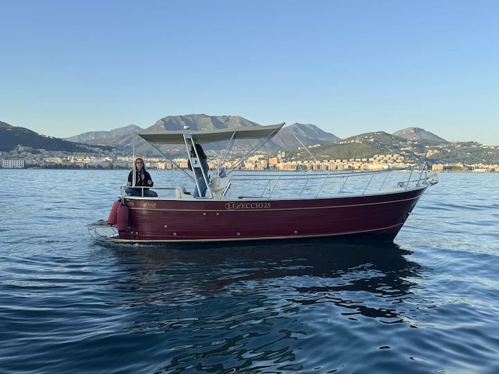 Hire Motorboat Libeccio with a boat licence