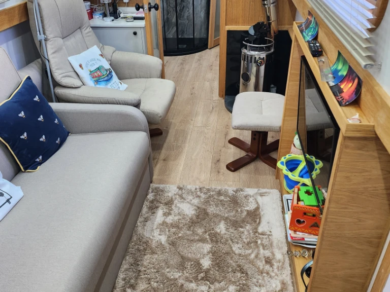 Yacht charter Adlington - Custom Made Russells on SamBoat