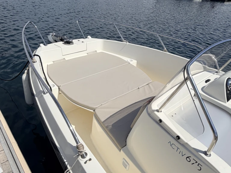 Hire Motorboat with or without skipper Quicksilver Saint-Raphaël