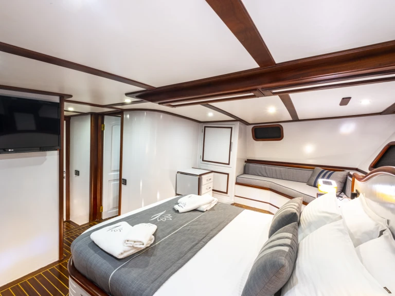 Yacht charter Bodrum -  Gulet L on SamBoat