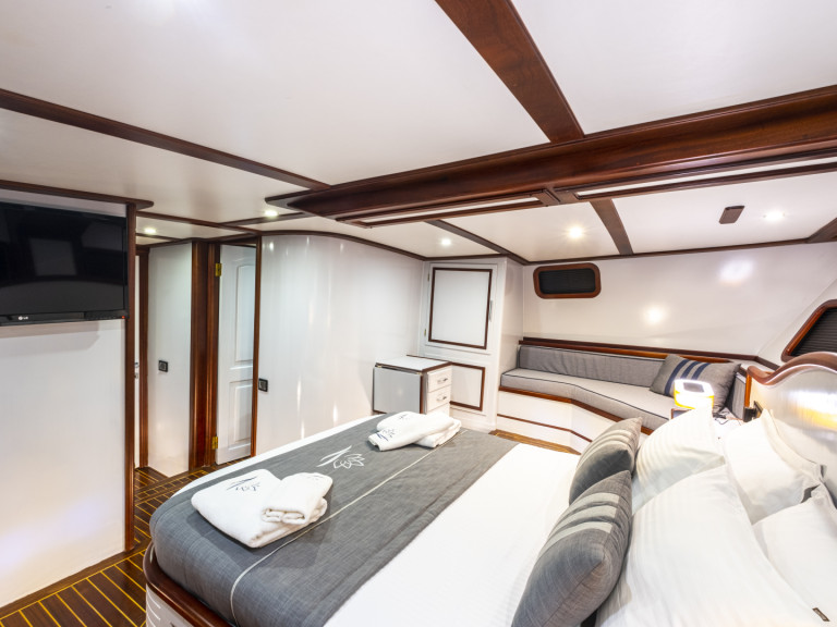 Yacht charter Fethiye -  Gulet L on SamBoat