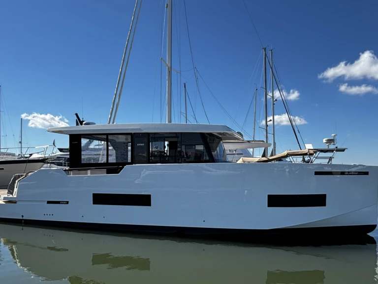 Charter a D Antonio D50 in West Palm Beach on Samboat