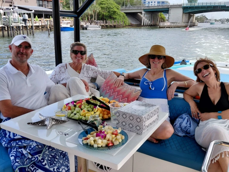 Hire Luxury Yacht D Antonio with a boat licence