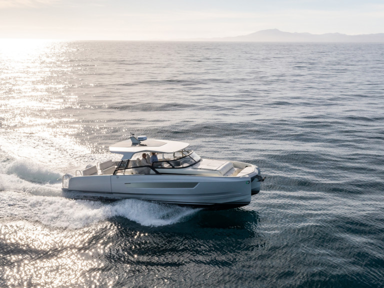 Yacht charter Saint-Raphaël - YOT YOT 36 on SamBoat