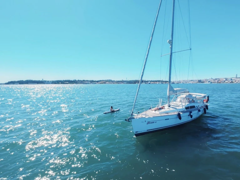 Hire a Bénéteau Oceanis 50 Lisbon