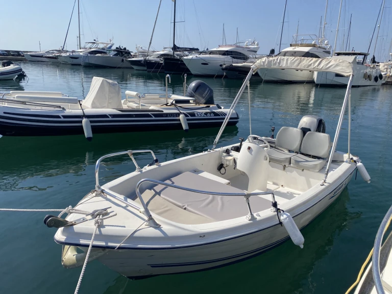 Quicksilver Quicksilver 440 Fish charter bareboat or skippered in  Cannes