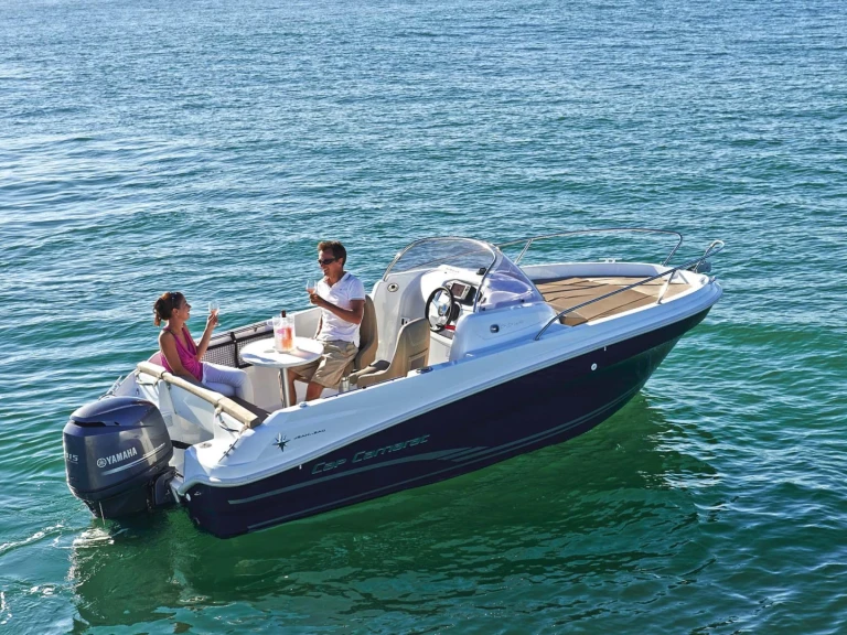Motorboat hire in Porto di Amalfi Marina Coppola - Jeanneau Cap Camarat 5.5 WA Serie 2