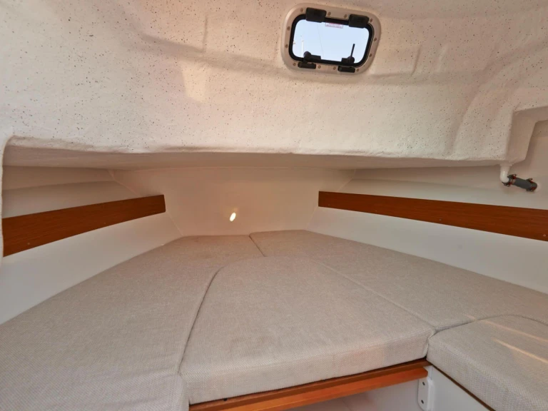 Motorboat to hire Porto di Amalfi Marina Coppola at the best price