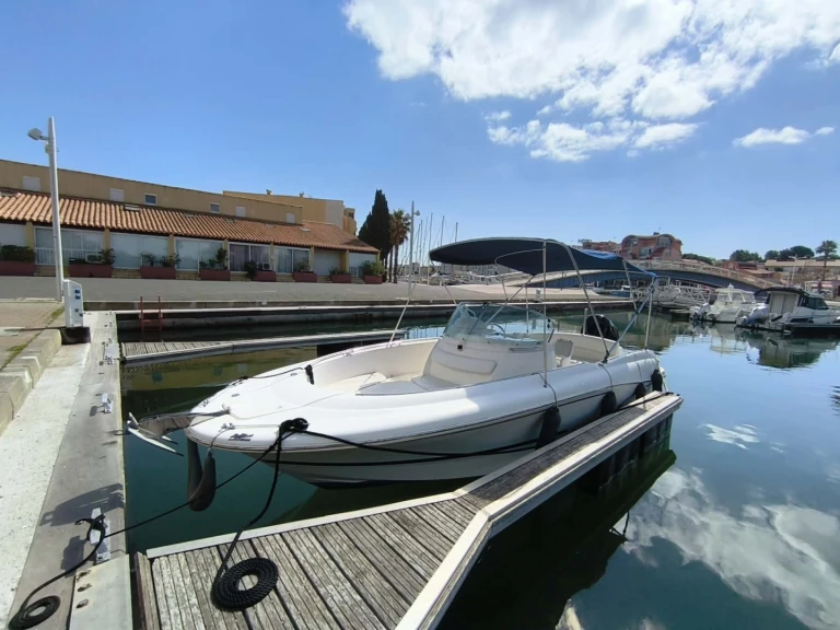 Motorboat to hire Gruissan at the best price