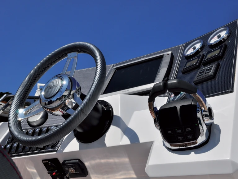 Yacht charter Saint-Raphaël - Nuova Jolly Prince 43 Luxury Cabin on SamBoat