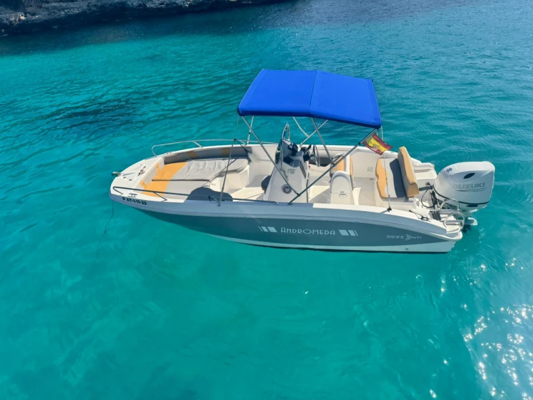 Motorboat to hire Cala d'Or at the best price