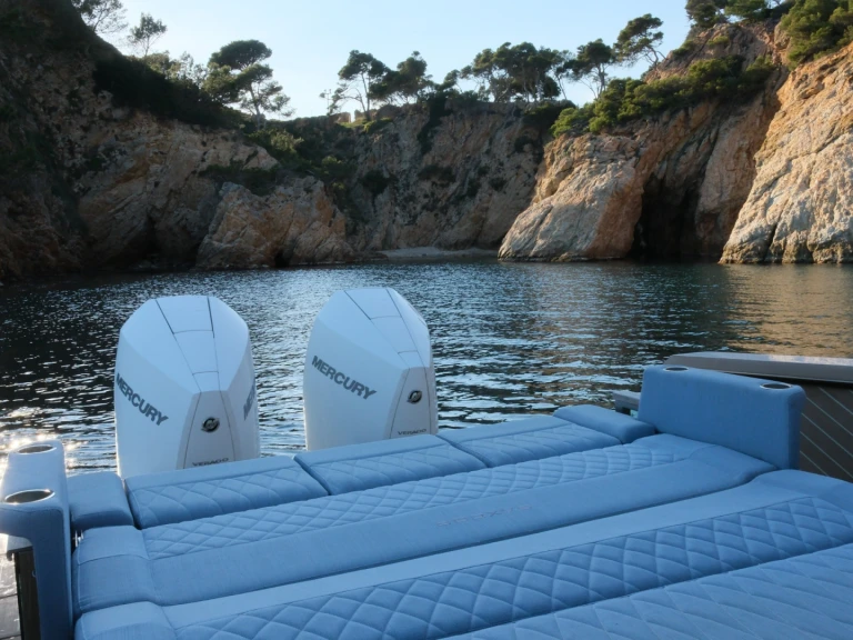 Motorboat to hire Platja d'Aro at the best price