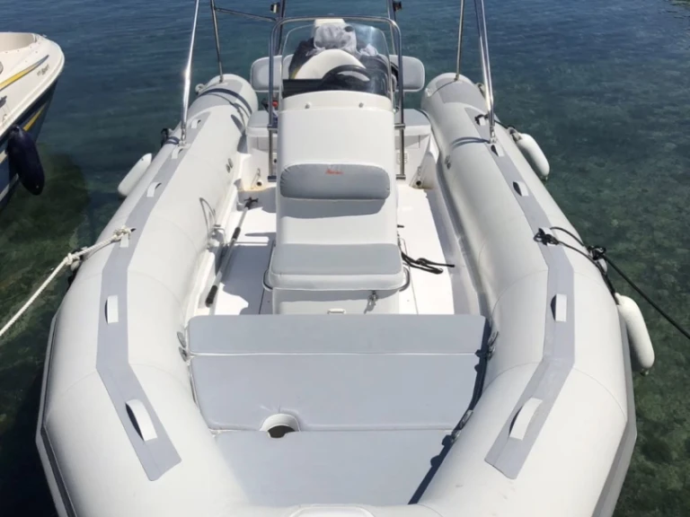 Charter a Adventure Vestra V 6.50 in Mandelieu-la-Napoule on Samboat