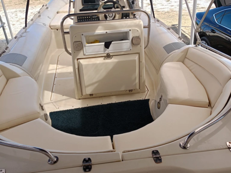 Hire a Fost Thunder Agios Ioannis