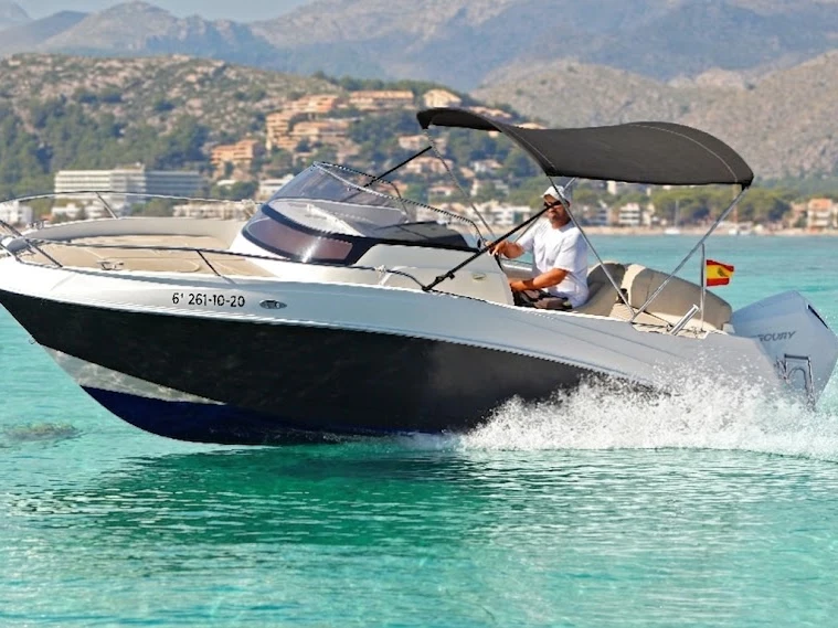 Yacht hire Puerto de Pollensa cheap AMC 620
