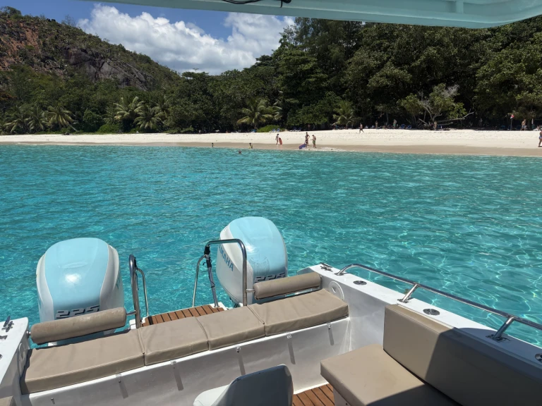 Hire Motorboat with or without skipper fisherman Victoria