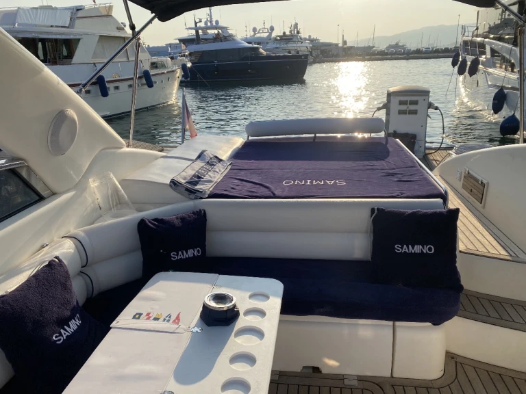 Motorboat to hire Cannes at the best price