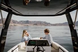 Charter a Lasai Lasai 22 GL in Lac Léman on Samboat