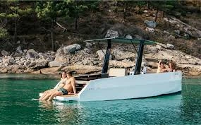 Motorboat to hire Lac Léman at the best price