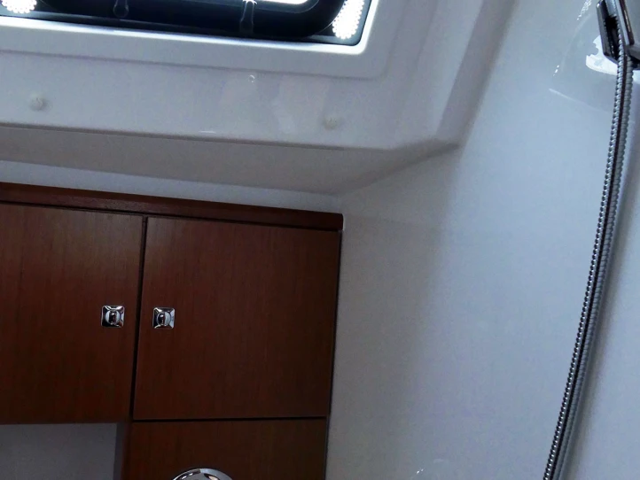 Hire Sailboat Bavaria with a boat licence