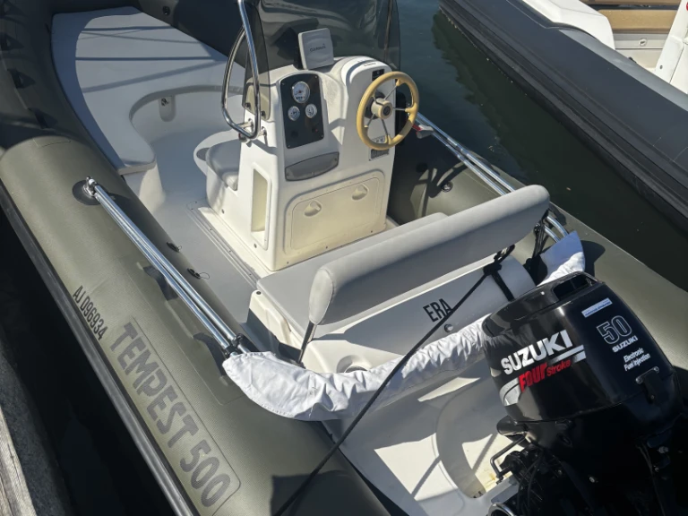 Hire a Capelli 500 moteur 2 temps Porto-Vecchio