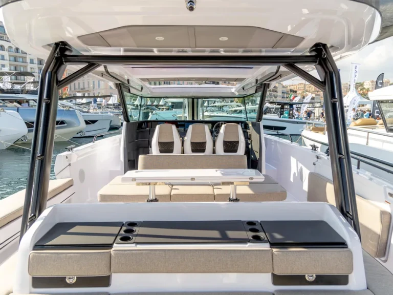 Charter a Axopar 45 BRABUS in Cannes on Samboat